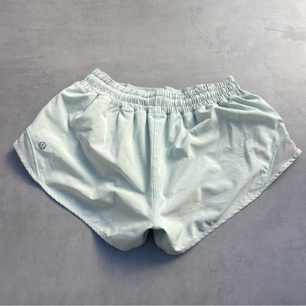 Lululemon Hotty Hot Low-Rise Lined Shorts in Mint Breeze - Picture 3 of 3